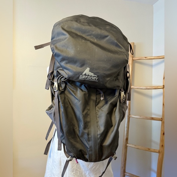 Gregory J 53 Women’s Size XS Ultralight 50 L Hiking Backpack CrossFlo Suspension - Picture 7 of 13
